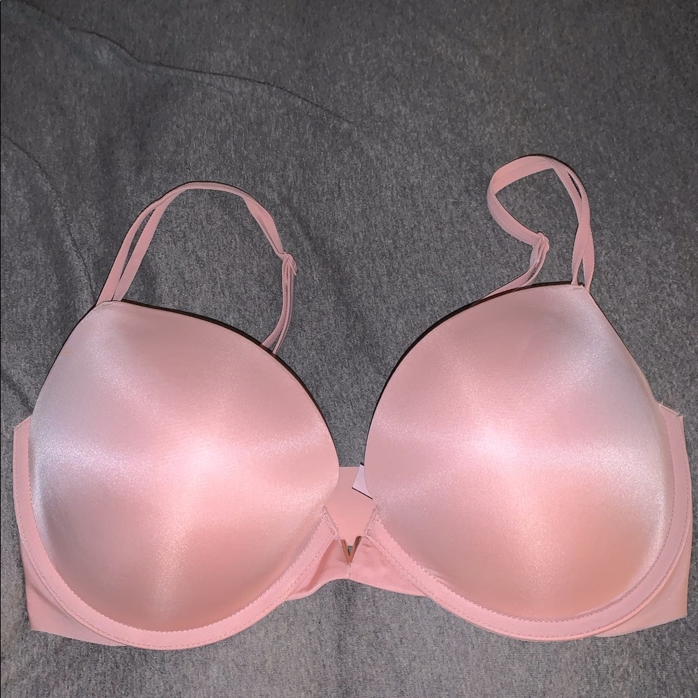 Victoria secret push up bra NWOT